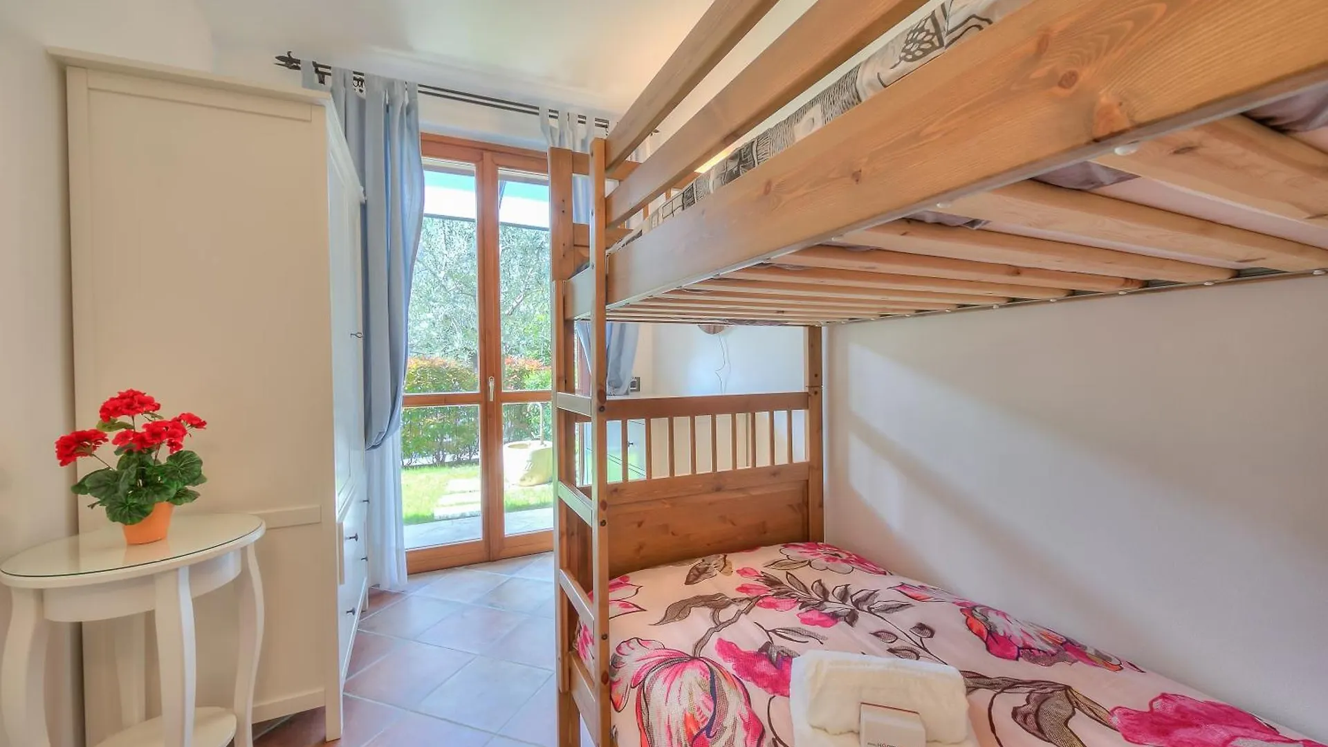 Appartement Borgo Belvedere-Lake View & Shared Pool - Happy Rentals Toscolano Maderno Italie